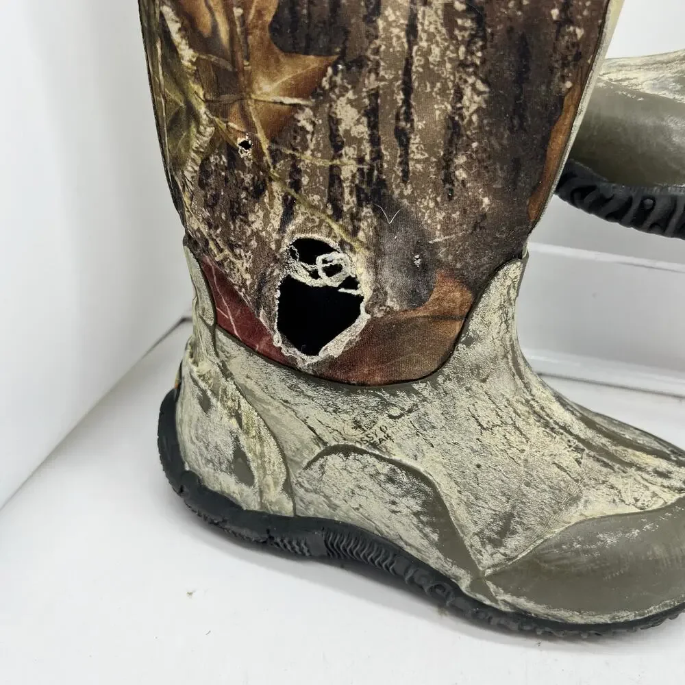 Bogs Boots Kids Youth 13 Classic Camo Winter Snow **